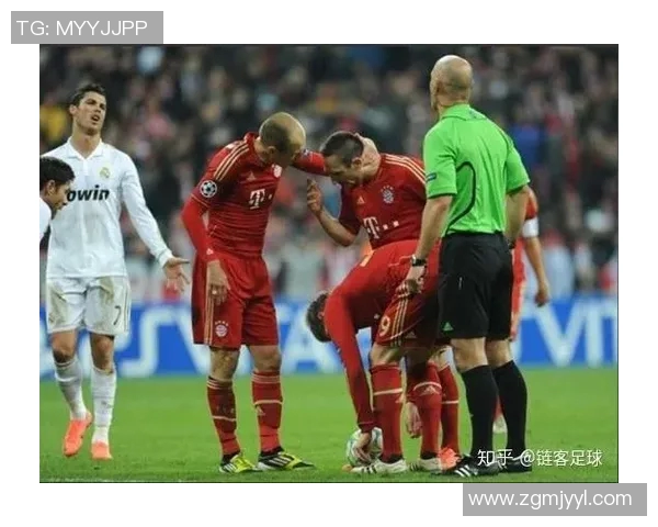 足球明星激烈互骂瞬间合集精彩图片展现球场背后的恩怨情仇